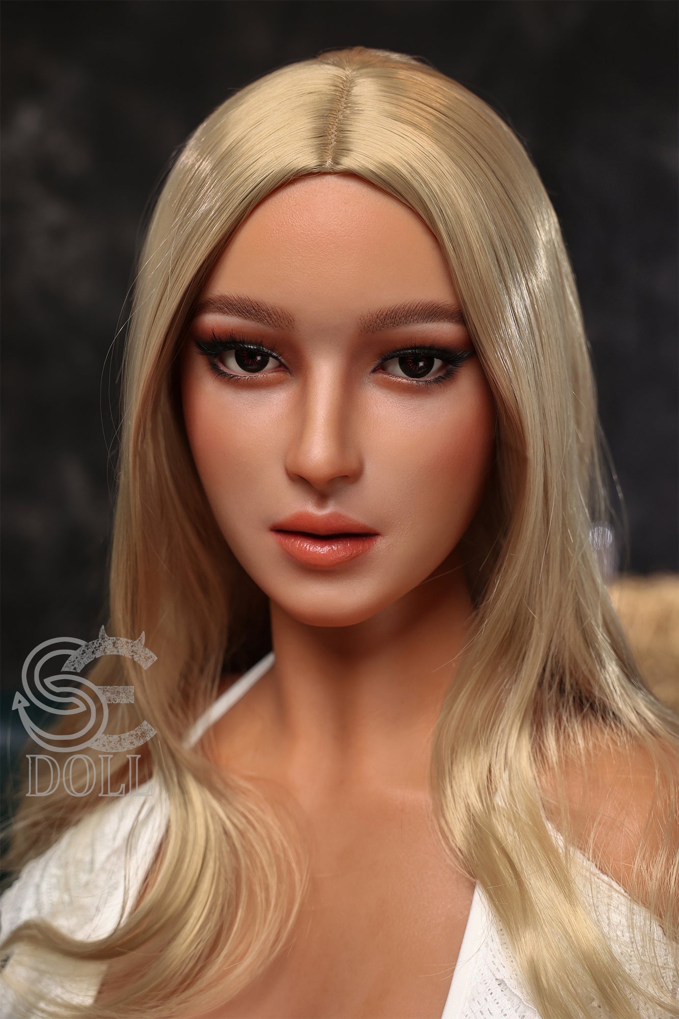 beautiful mature with a look caliete. sex doll ready for you.