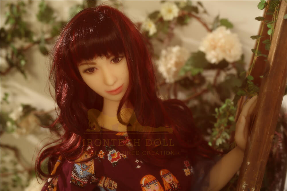 Cute look of a sex doll like Sandra