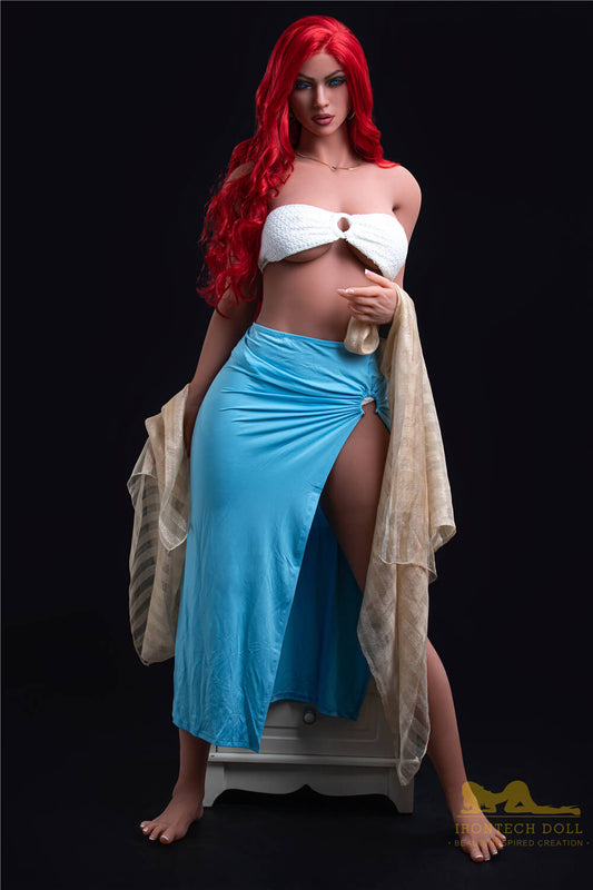 Hi baby, I'm Viola, a Latina sex doll.