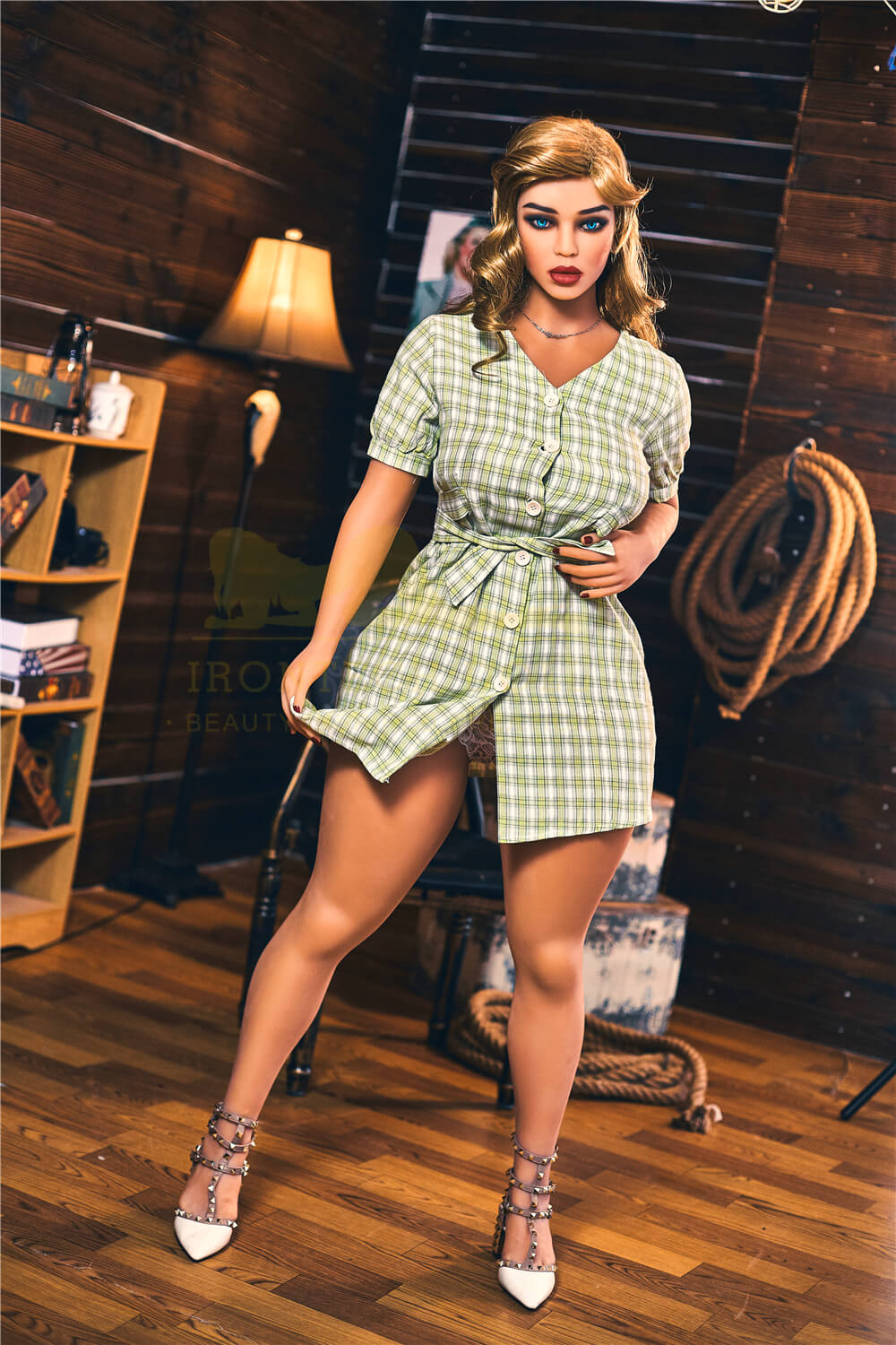 Beautiful and hot sex doll 