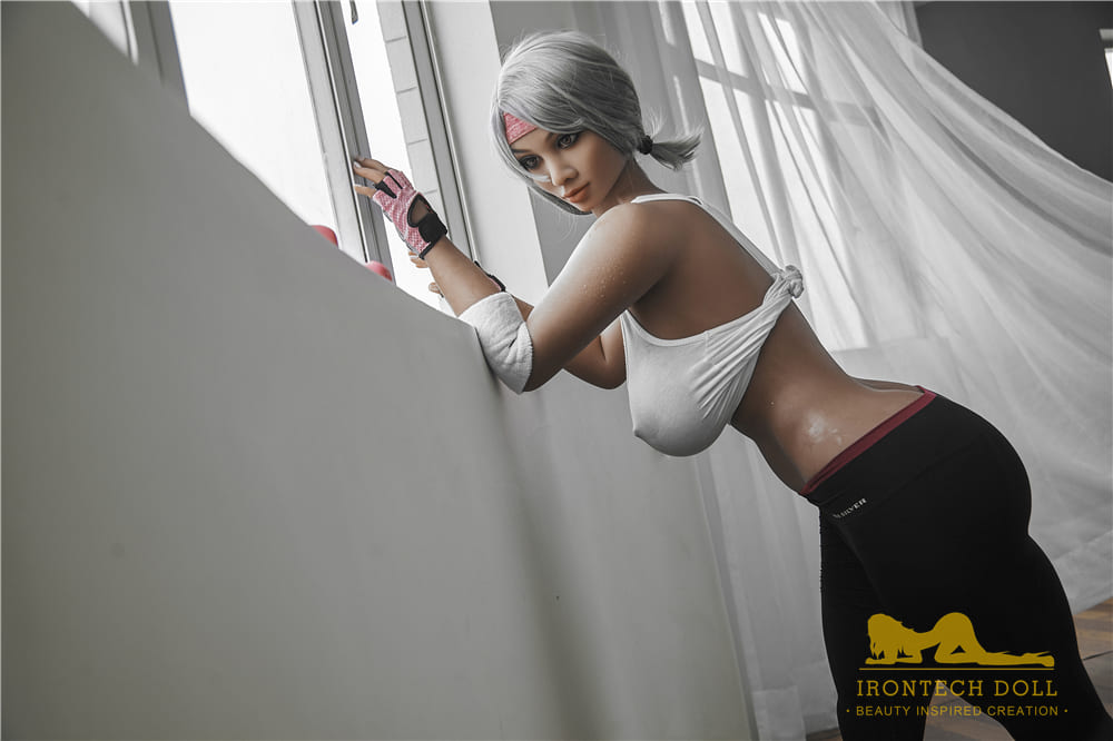 Irontechdoll