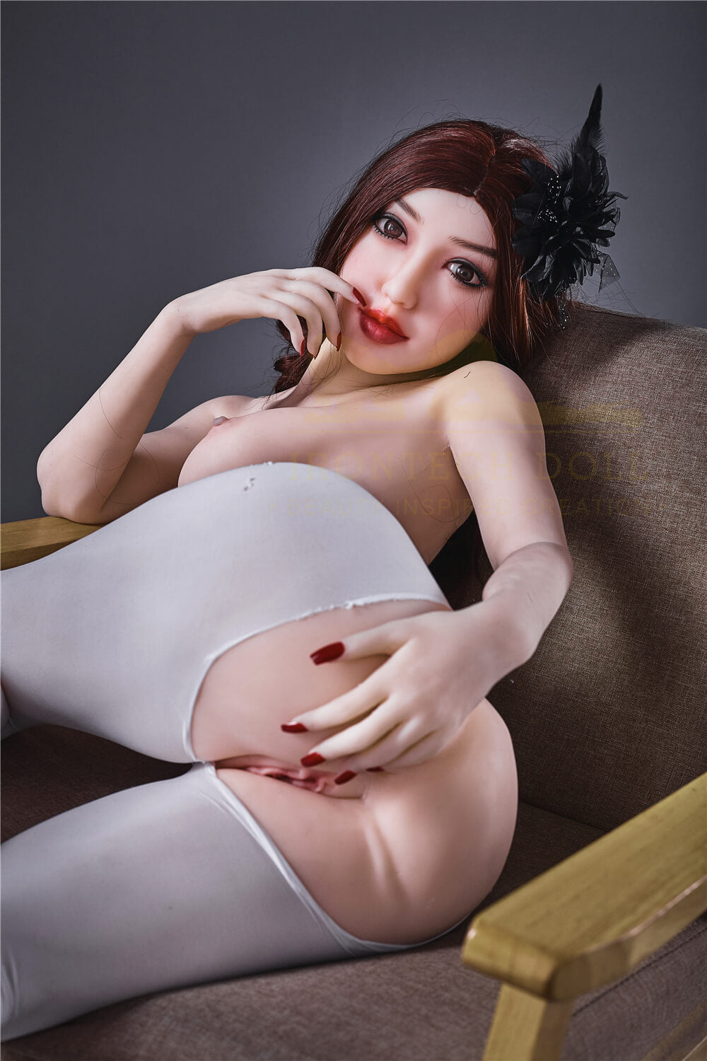 Asian girl with smooth skin and a nice ass 