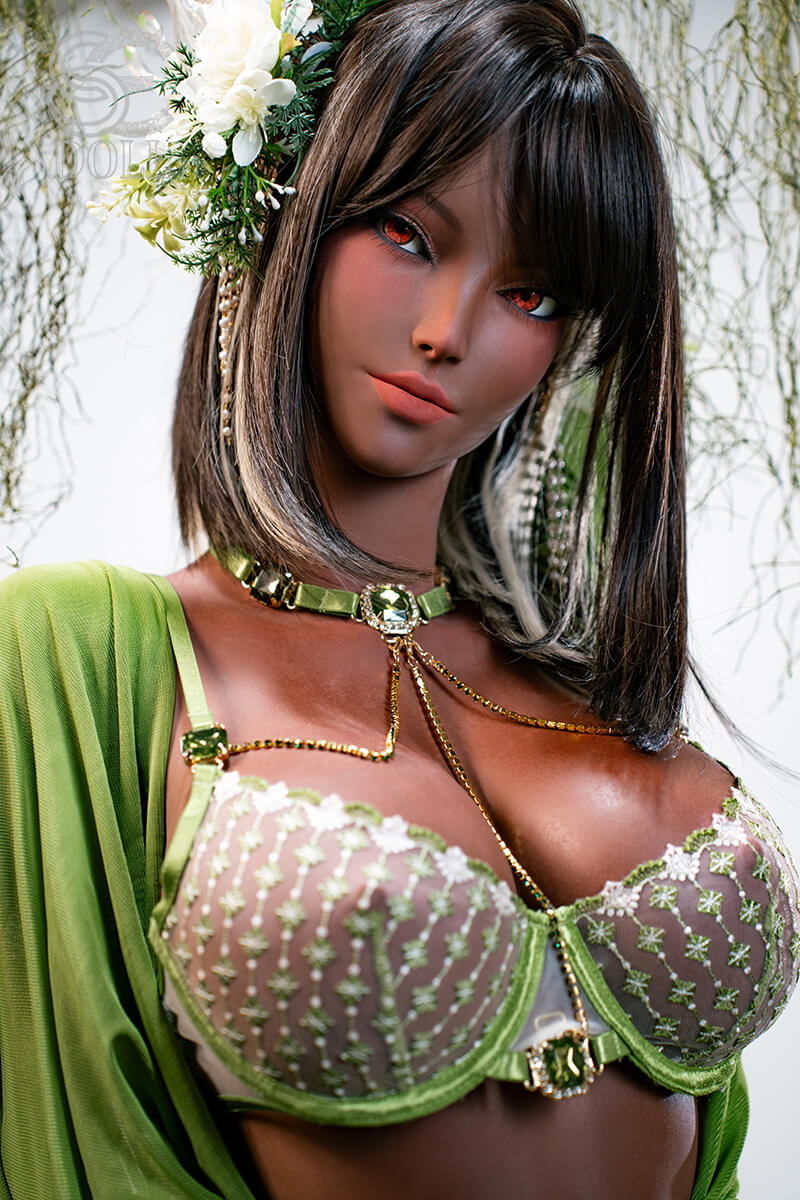Samantha.K dark skin elf ears close up - Dolls Lovers  