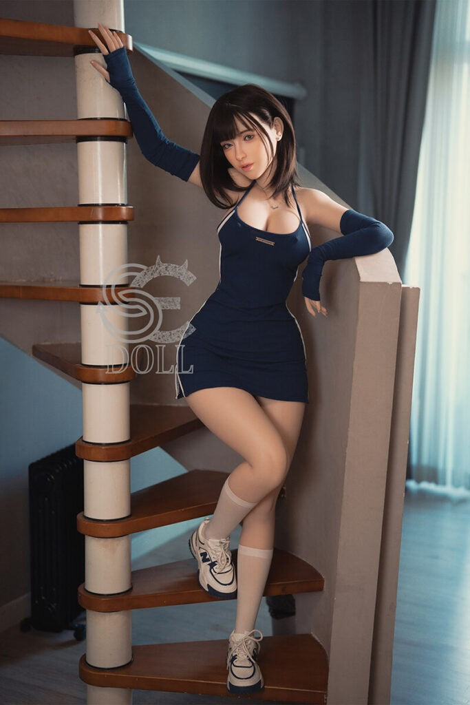 Annika.G 161cm full silicone doll back view