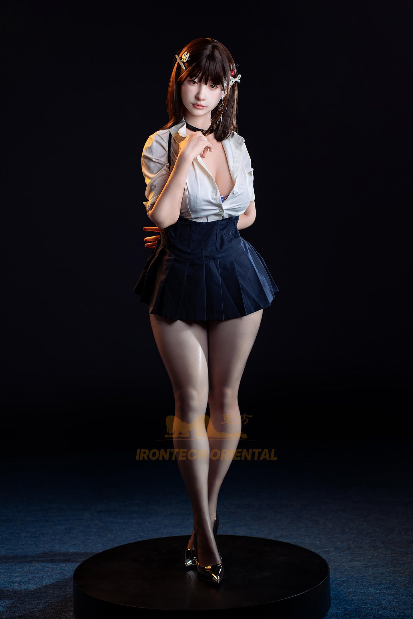 Yui Silk 158cm silicone doll detailed body view