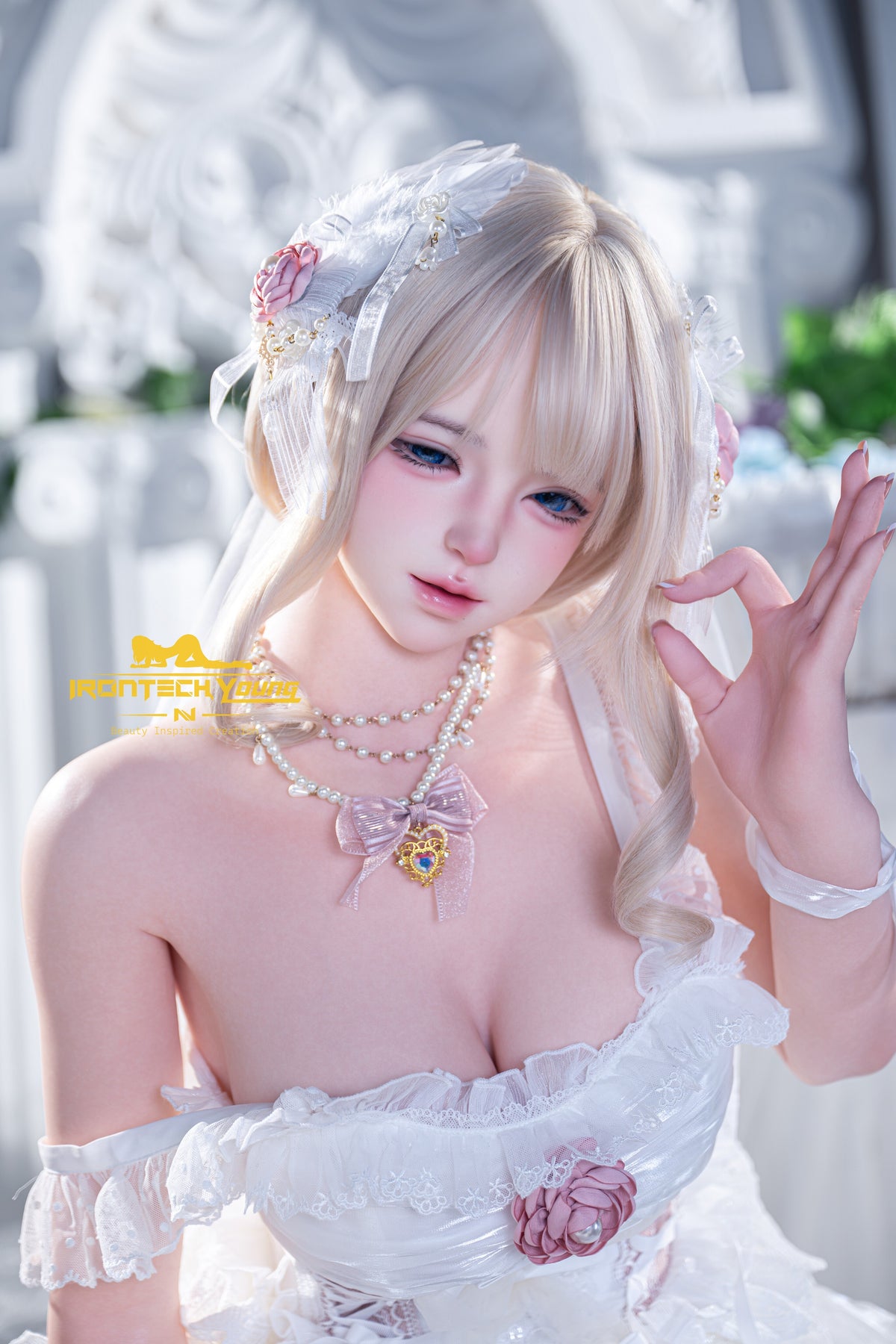 Momo dreamy bridal pose